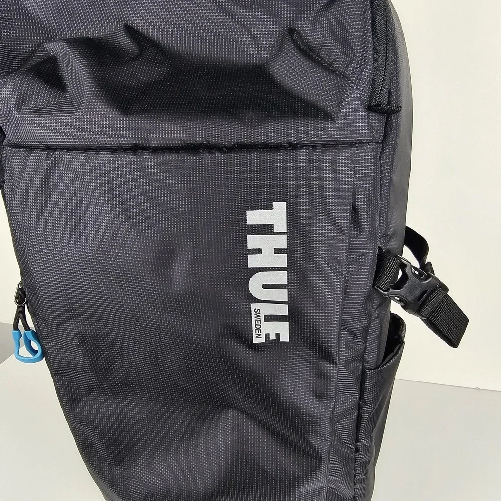 Thule Aspect DSLR Camera Backpack TAC-106 Padded Laptop Bag Black Gorpcore Tech